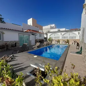 tenerife-little-village-s.adeje-hotels.com/